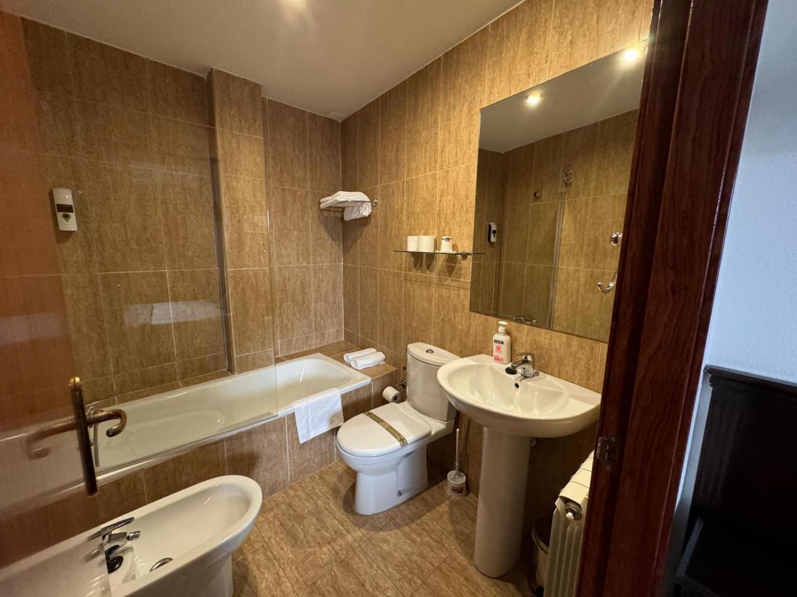Hospedium Hotel La Fuente Candelario Dış mekan fotoğraf
